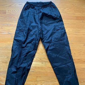 Men’s Large rain pants.